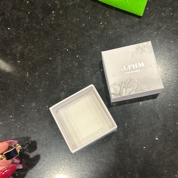 Gothic black ring - Picture 1 of 1